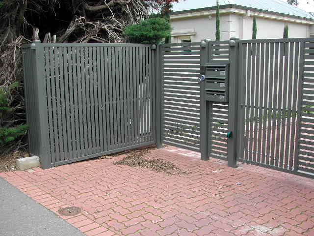 electric gate