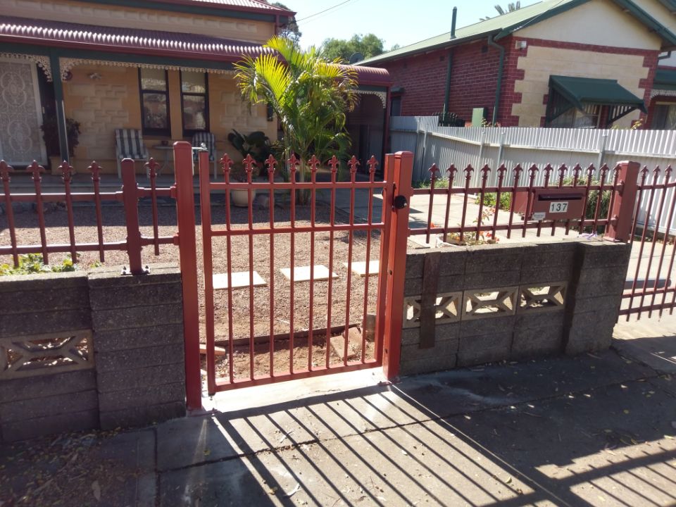 red gate for home